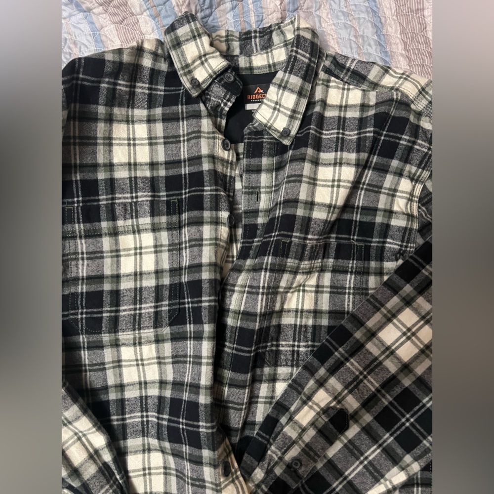 Men’s work button down - Picture 2 of 3